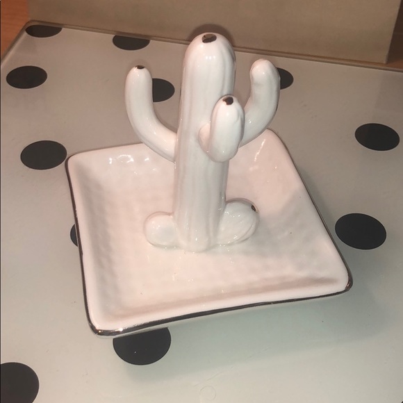 WHITE CACTUS JEWELRY ORGANIZER TRINKET TRAY GOLD